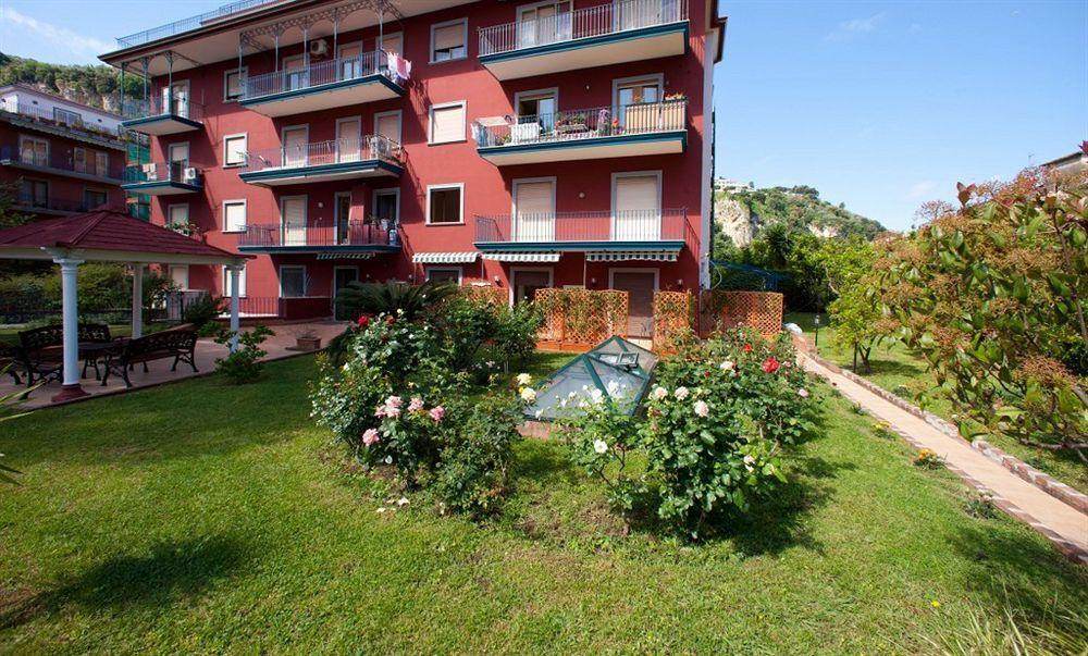 Green House Sorrento Bagian luar foto